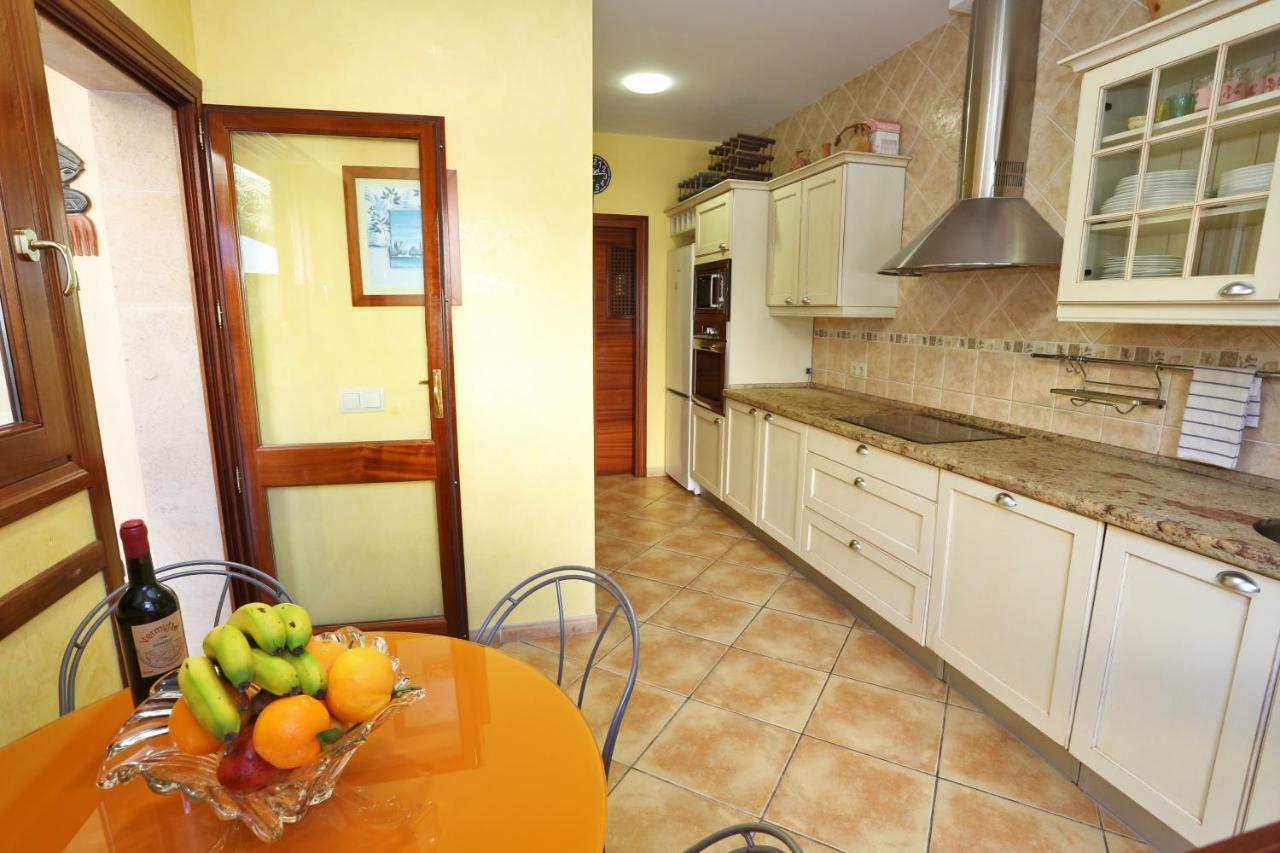Flowers House Villa Thị trấn Thị trấn Maria de la Salut Ngoại thất bức ảnh